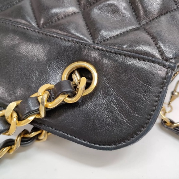 CHANEL CC CHARM Lambskin Tote - Picture 9 of 12